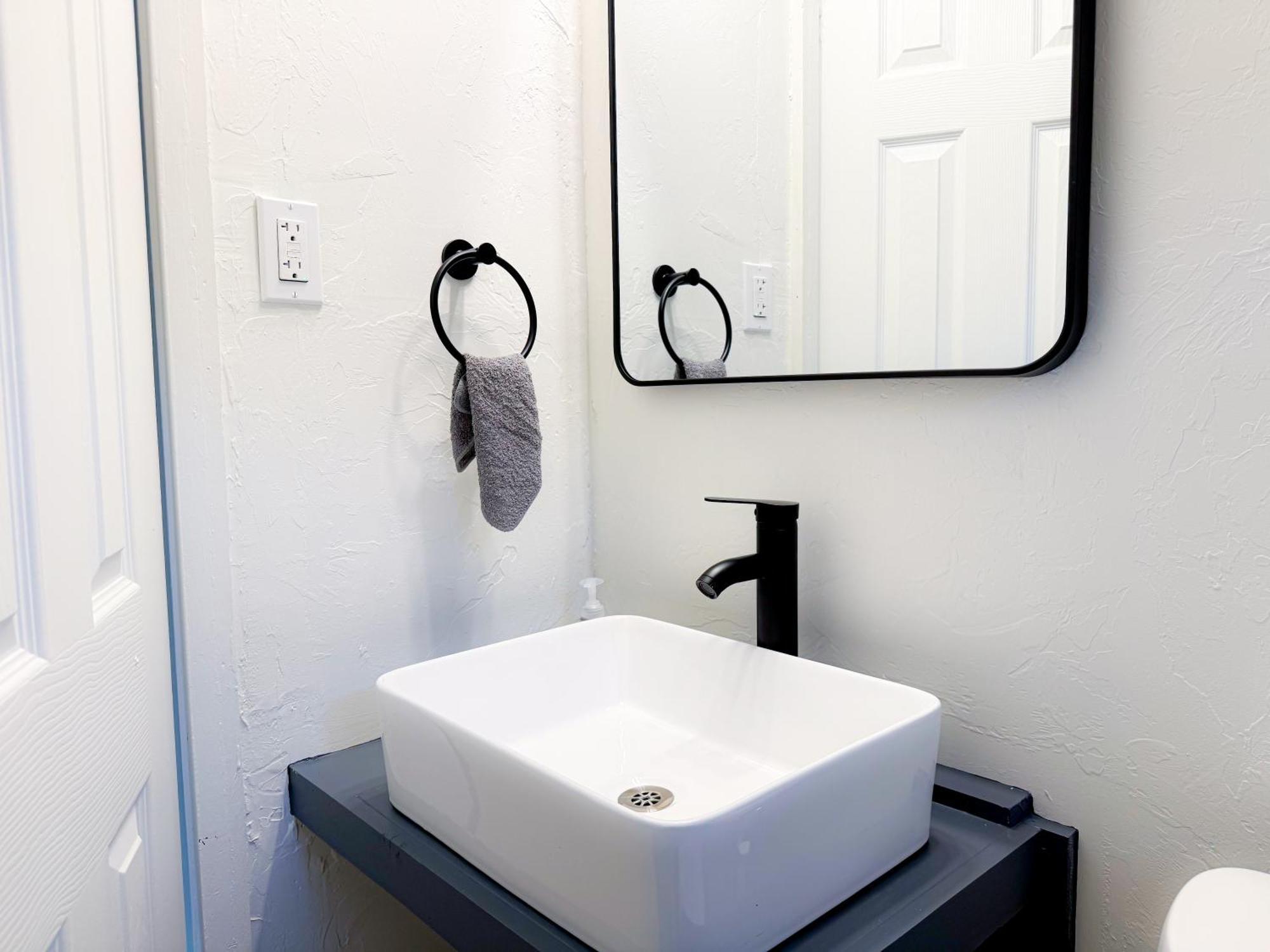 Chic 2Br Retreat Near Paseo #31B Villa Oklahoma City Exterior photo